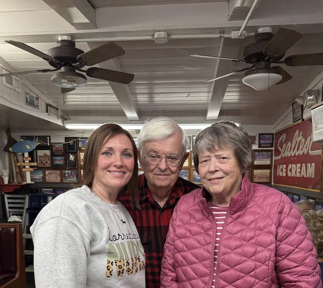 Richard et Brenda Pulley et Brittany Smith