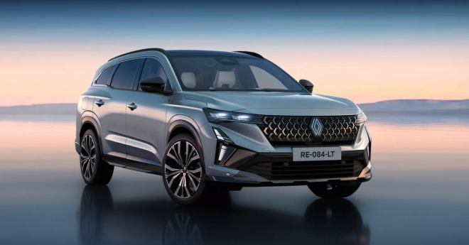 Une voiture Renault Espace 6 