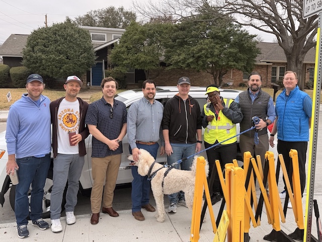 Trecia Crawford  et les papas d'&eacute;l&egrave;ves