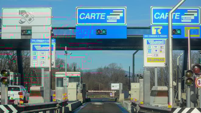 Un p&eacute;age autoroutier