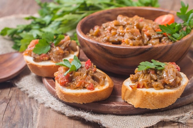une tartinade de ratatouille pour l'ap&eacute;ro