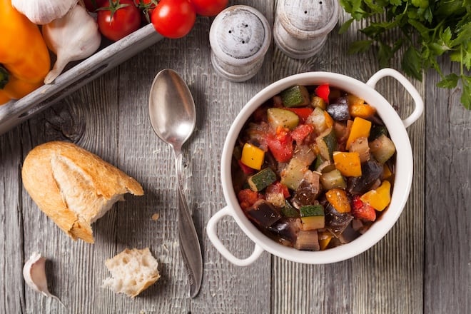 un reste de ratatouille dans un bol