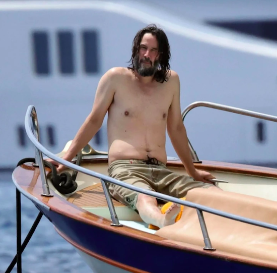 Keanu Reeves victime de « body shaming » sur la toile, après la ...