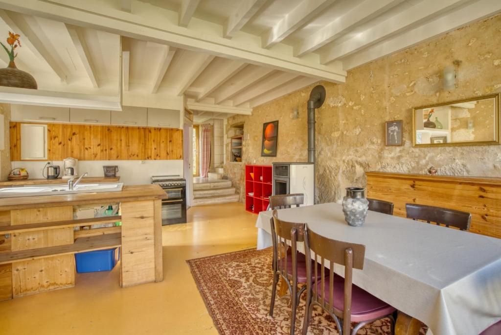 Cuisine am&eacute;nag&eacute;e hameau de La Brousse