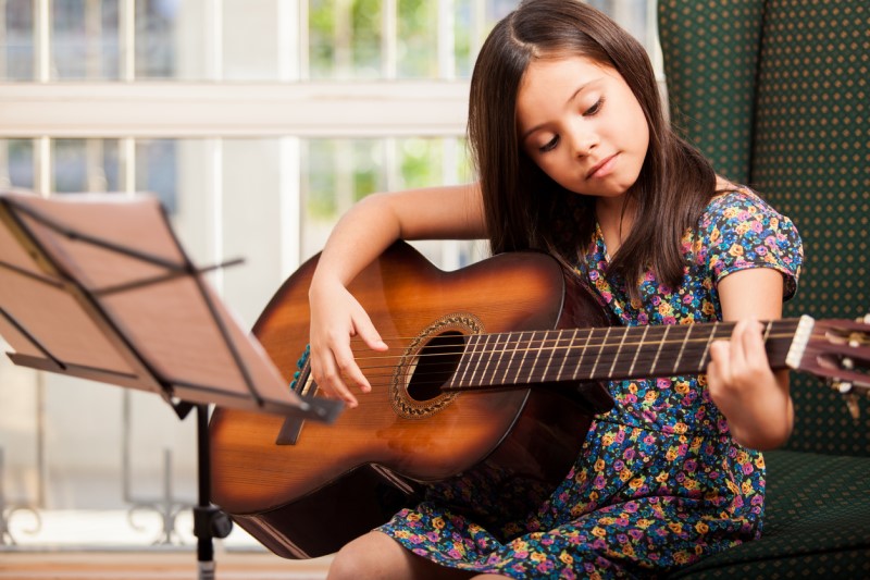 Au Pays de Galles, chaque enfant entre 3 et 16 ans pourra recevoir un  instrument de musique et des cours pratiques 