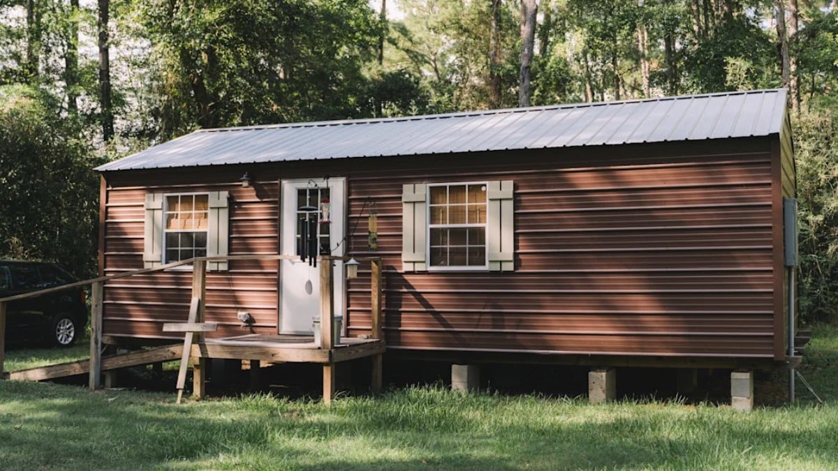Tiny house