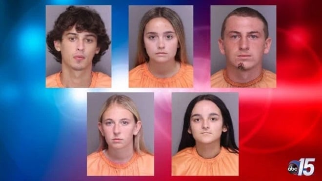 Photos des adolescents complices du meurtre de Trey Dean Wright