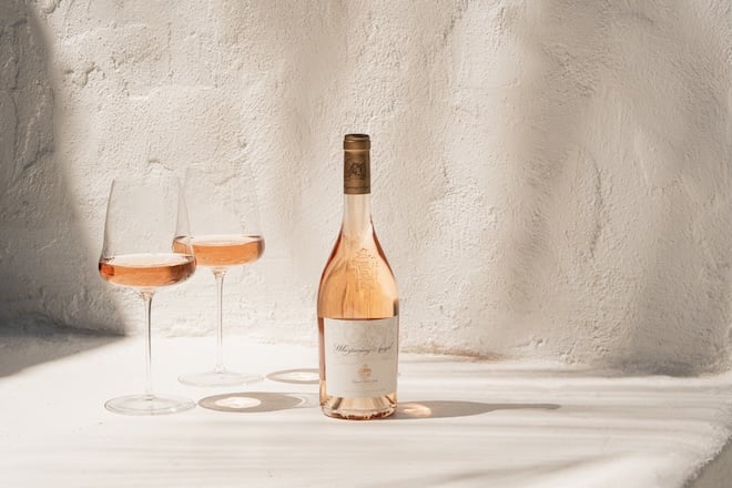 bouteille de rosé Whispering Angel