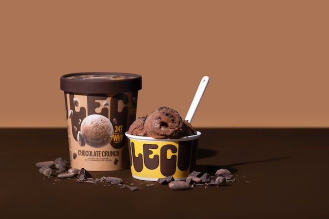 pot de crème glacée au chocolat LEC