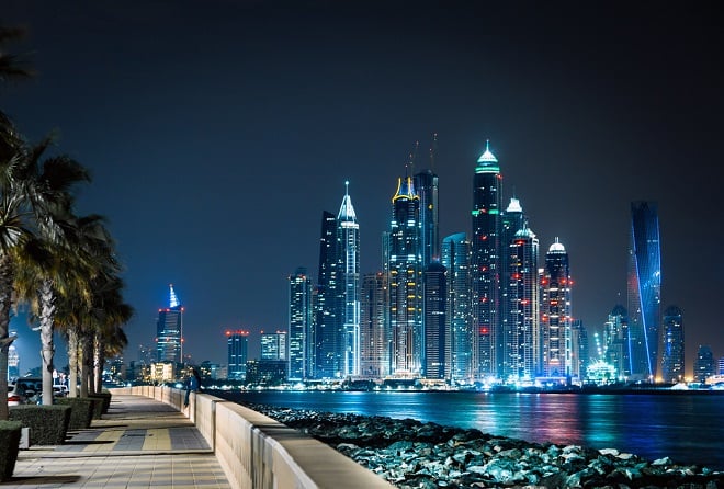 La Marina de Dubaï la nuit