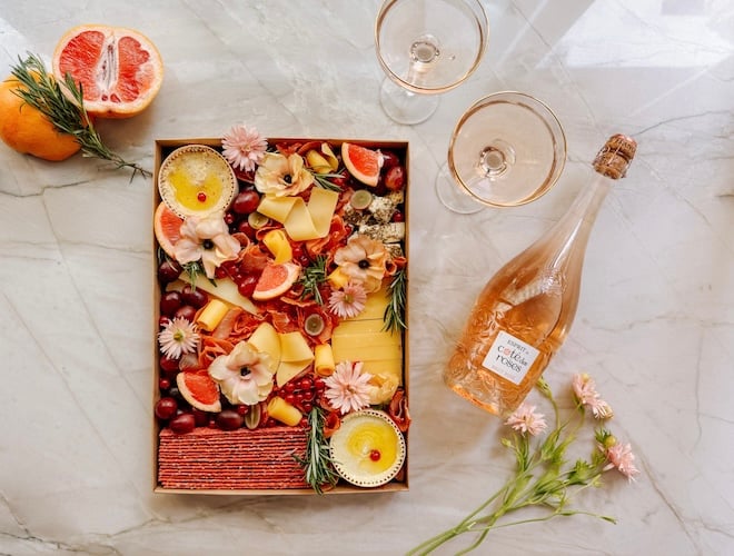 Tableaux Paris x bouteille Esprit de Cote des Roses