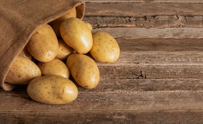un sac de pommes de terre
