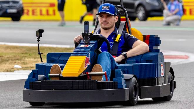 Max Verstappendans un karting