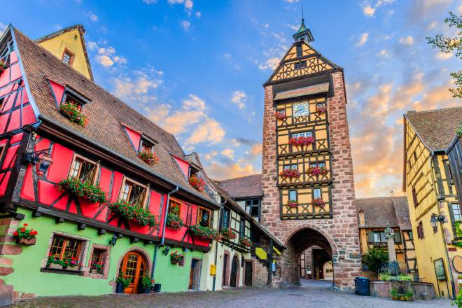 Tour Le Doler dans le village de Riquewihr