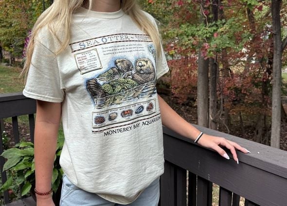 T-shirt loutres de mer de l'aquarium de Monterey