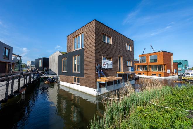 Maisons flottantes &agrave; Amsterdam
