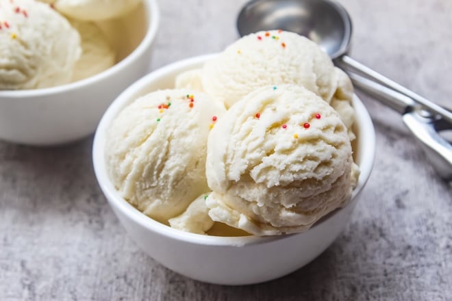 bol de glace à la vanille
