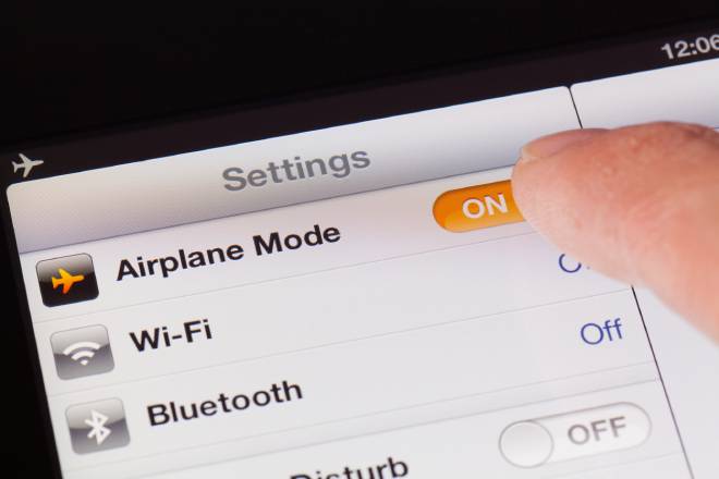 Mode avion activ&eacute; sur un t&eacute;l&eacute;phone