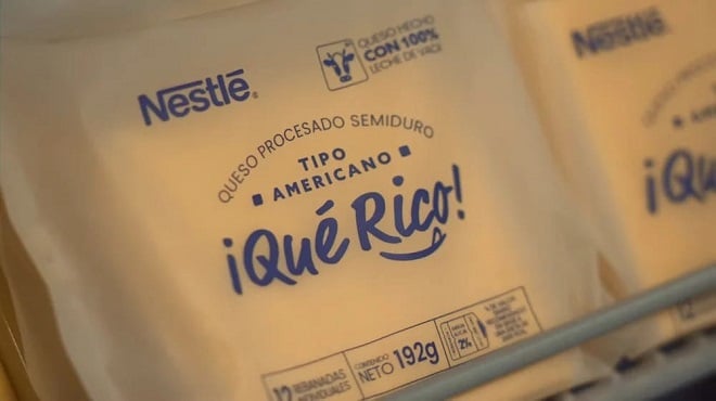 Emballage fait avec du fromage par Nestlé