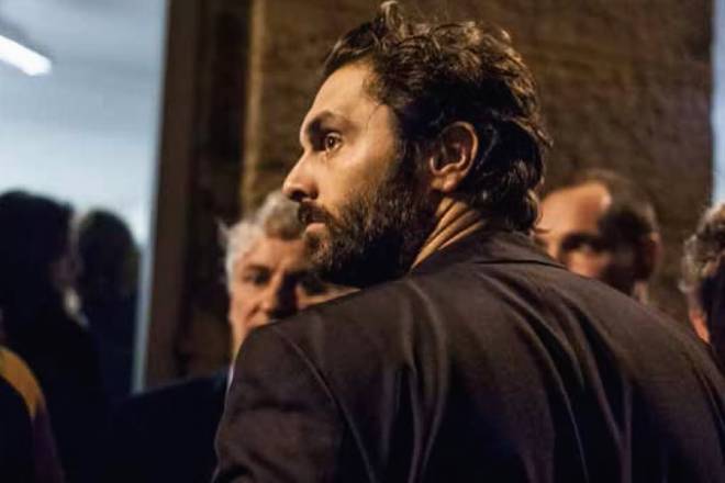 Extait tir&eacute; du film Enqu&ecirc;te sur un scandale d'&Eacute;tat