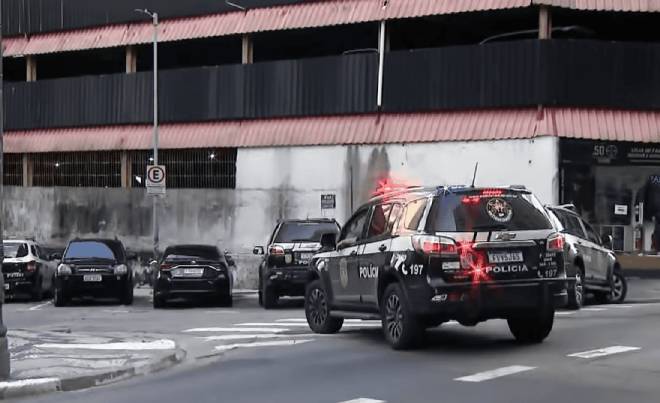 V&eacute;hicules de police de Sao Paulo