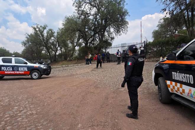 Police mexicaine sur le site de Teotihuacan 