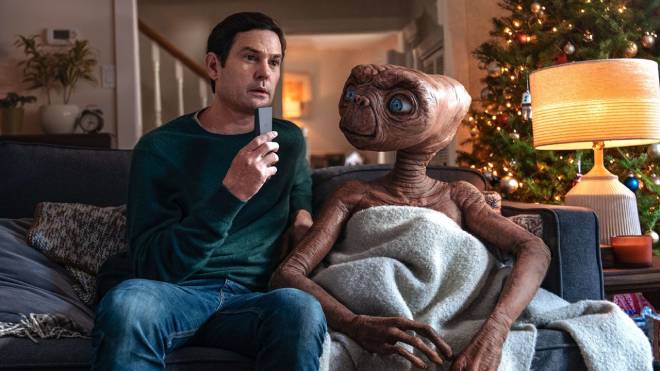 Pub Xfinity avec henry Thomas et E.T.