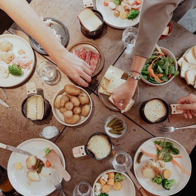 Trucs et astuces pour une Raclette party réussie - Monbleu