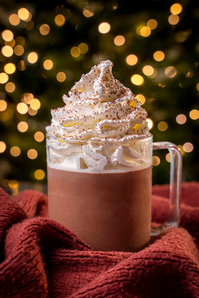 chocolat chaud avec chantilly