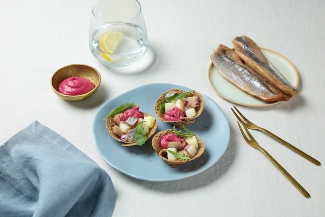 ceviche de hareng et pur&eacute;e de betterave