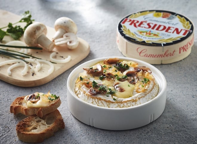 camembert rôti aux champignons