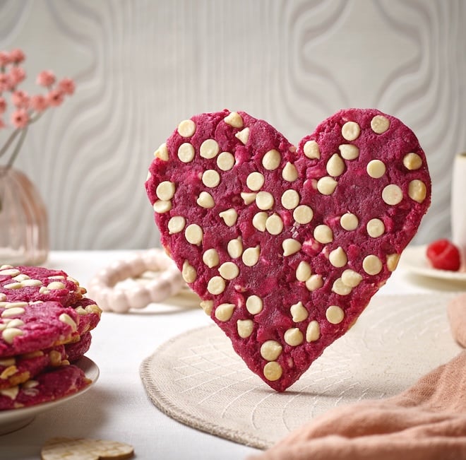 maxi cookie rose en forme de coeur pour la Saint-Valentin de La Mie C&acirc;line