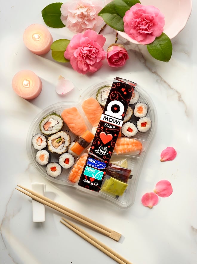 box de sushis coeur MOWI pour la Saint-Valentin