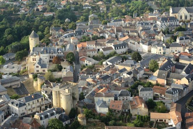 Vue a&eacute;rienne de la ville de Thouars
