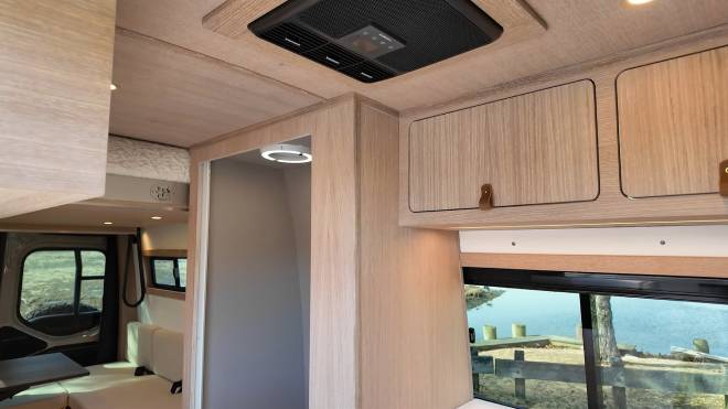Salon du Sequoia Salt Vans