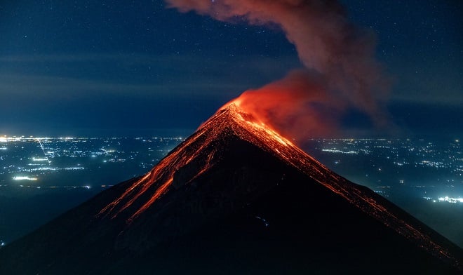 Éruption du volcan Fuego au Guatemala